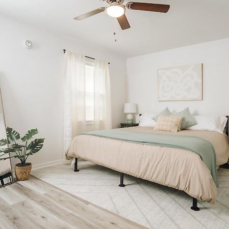 Tranquil Luxury: Modern Comfort! Lynchburg Eksteriør bilde