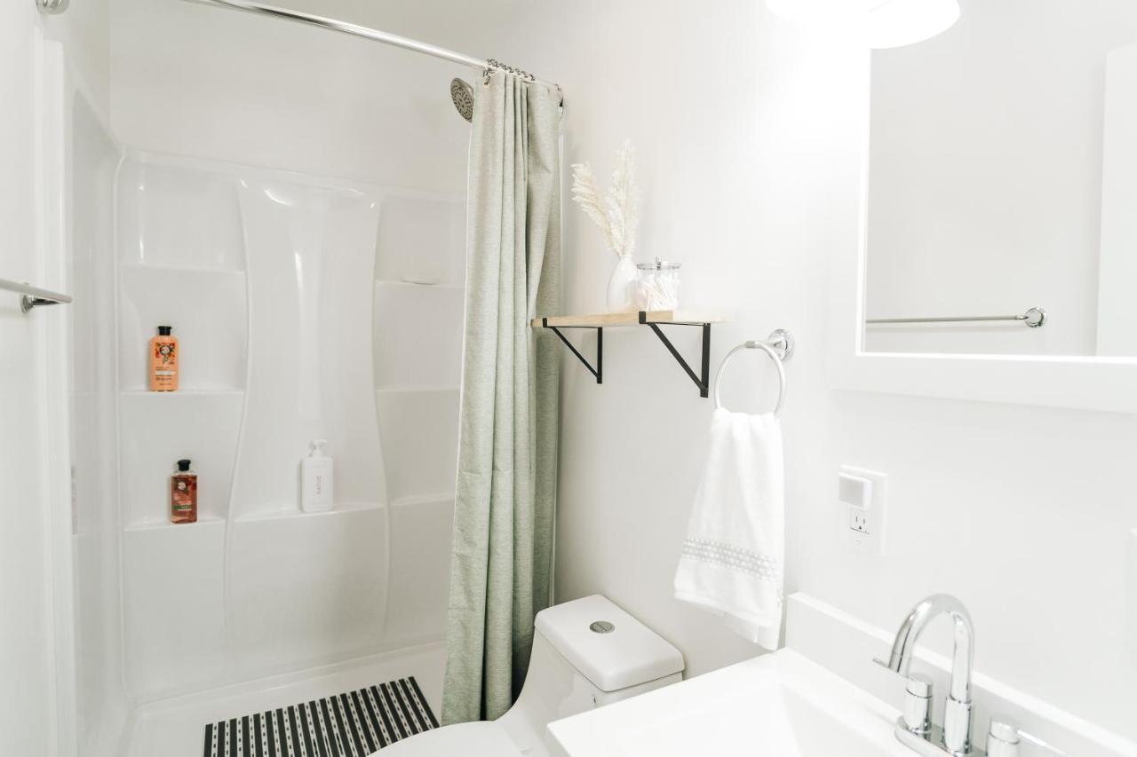 Tranquil Luxury: Modern Comfort! Lynchburg Eksteriør bilde