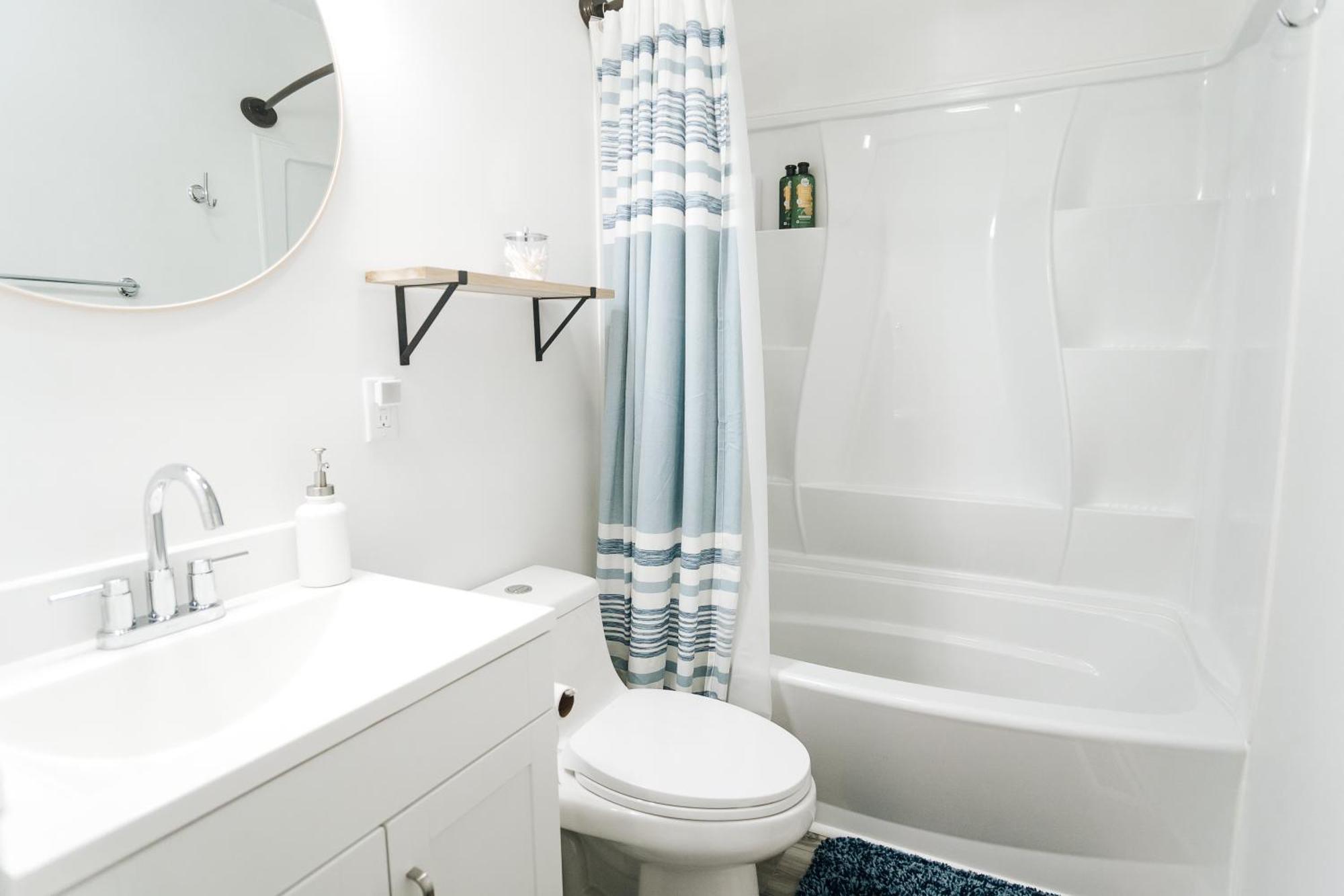 Tranquil Luxury: Modern Comfort! Lynchburg Eksteriør bilde